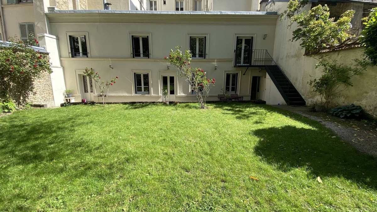 Notre-Dame House | Le Petit Versailles - Quiet house in the city center - Near the Palace