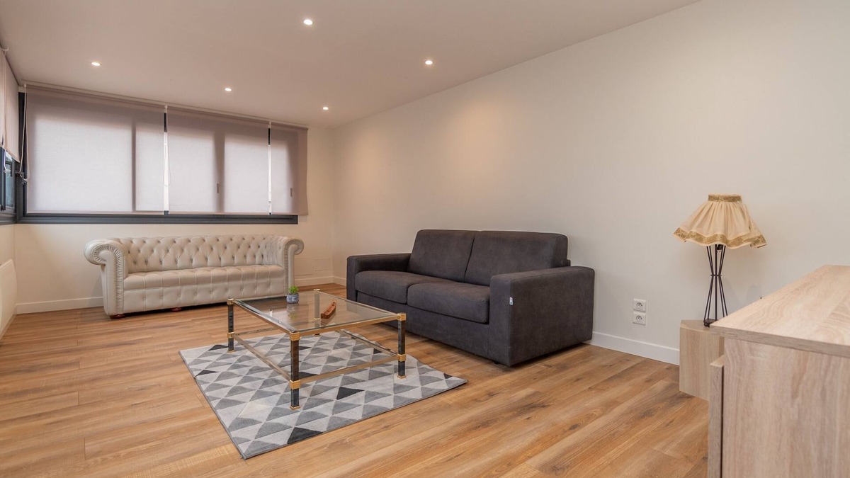 Montcenis Apartment | Le Pied à Terre de Montcenis - Appt avec parking privé