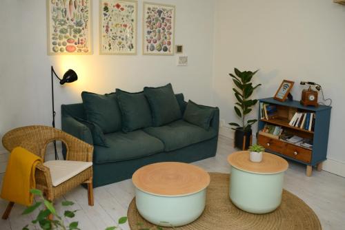 Lompnes Apartment | Le pied-à-terre du botaniste