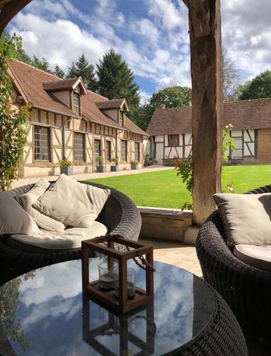 Chaumont-sur-Tharonne Bed & Breakfast | Le pigeonnier de la Farge
