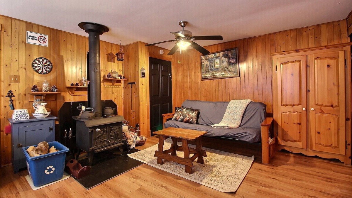 Little Italy Ski Chalet | Le Pin Rouge - Near Réserve Faunique Mastigouche