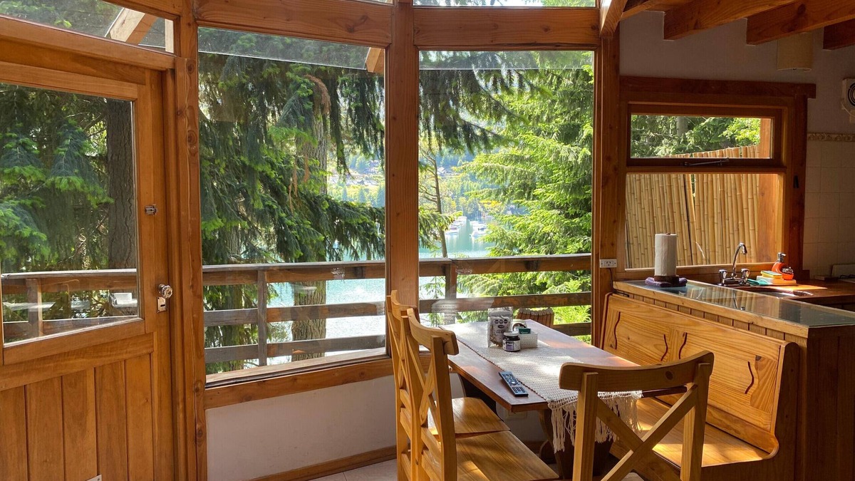 Puerto Manzano Cabin | Le Pommier 3 | Cabañas frente al Lago y con Pileta Climatizada