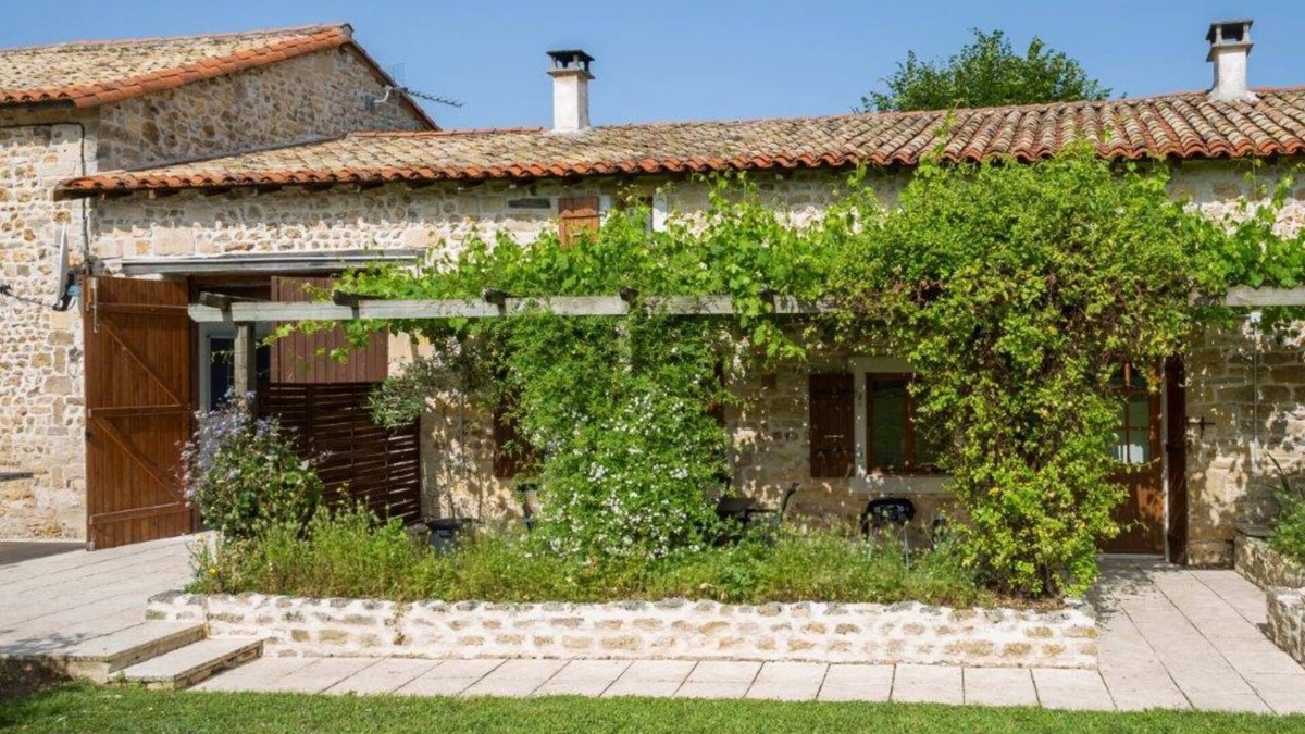 Les Alleuds Cottage | Le Porier - Gites de Chaignepain (Sleeps 6)