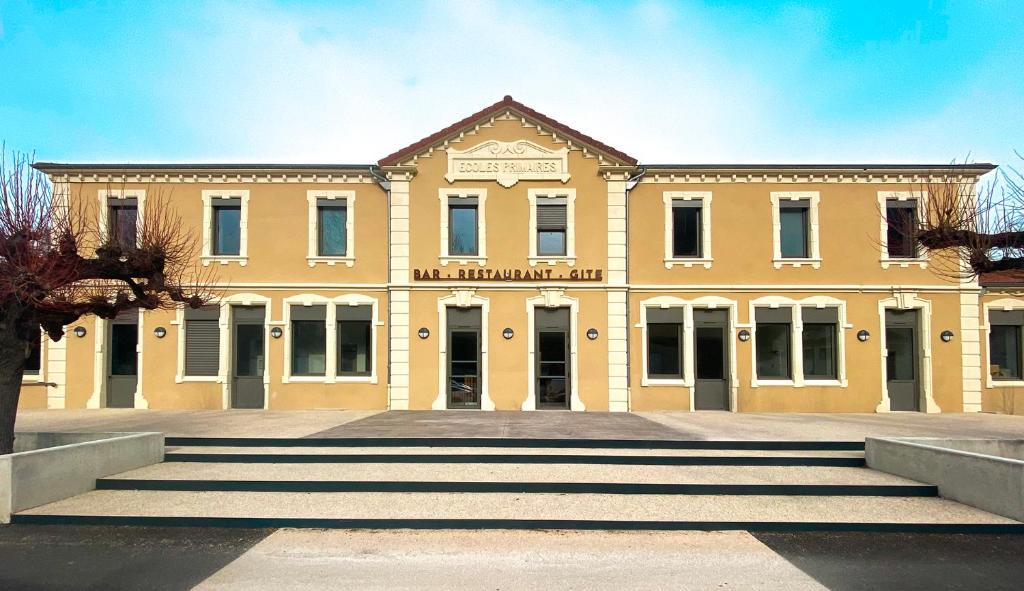 Baix Hotel | Le Préau de Baix