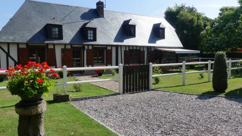 Beaumesnil House | Le Pressoir