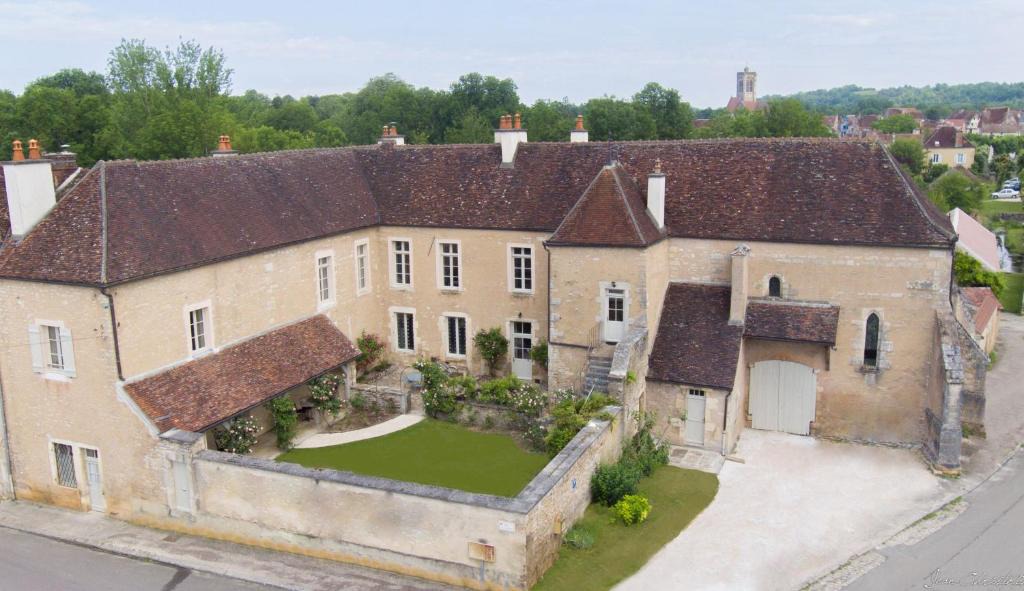 Noyers-sur-Serein House | LE PRIEURÉ