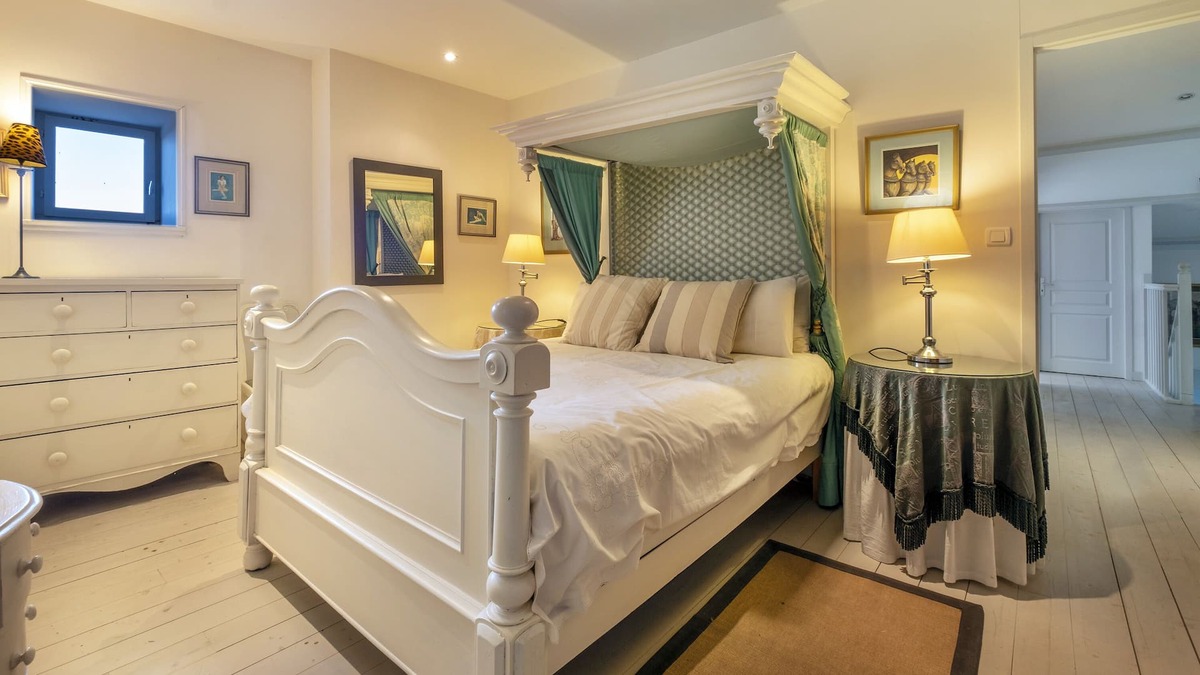 Chervettes Cottage | Le Prieure. Superior Charantaise Cottage Rosina