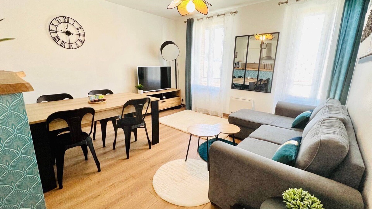 Montlucon Apartment | Le Rétro Bohème ~ Comfort ~ Self Check-in
