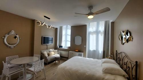 Lectoure Apartment | Le Réverbère, appartement de vacances