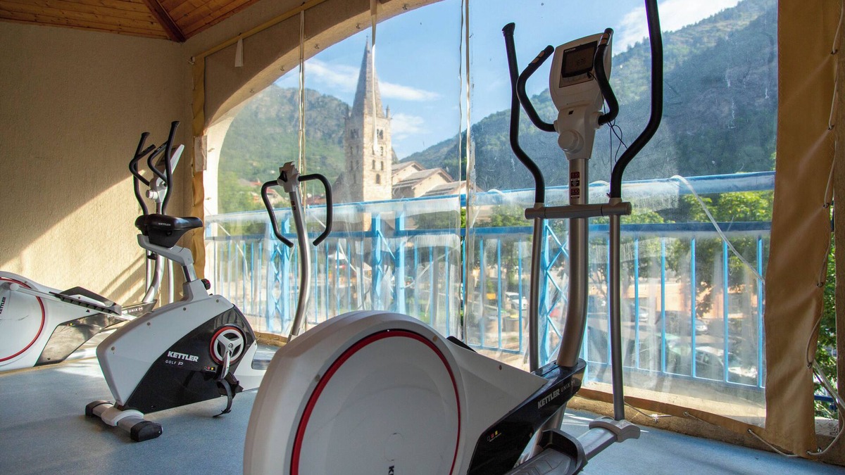 Saint-Etienne-de-Tinee Hotel | Le Rabuons