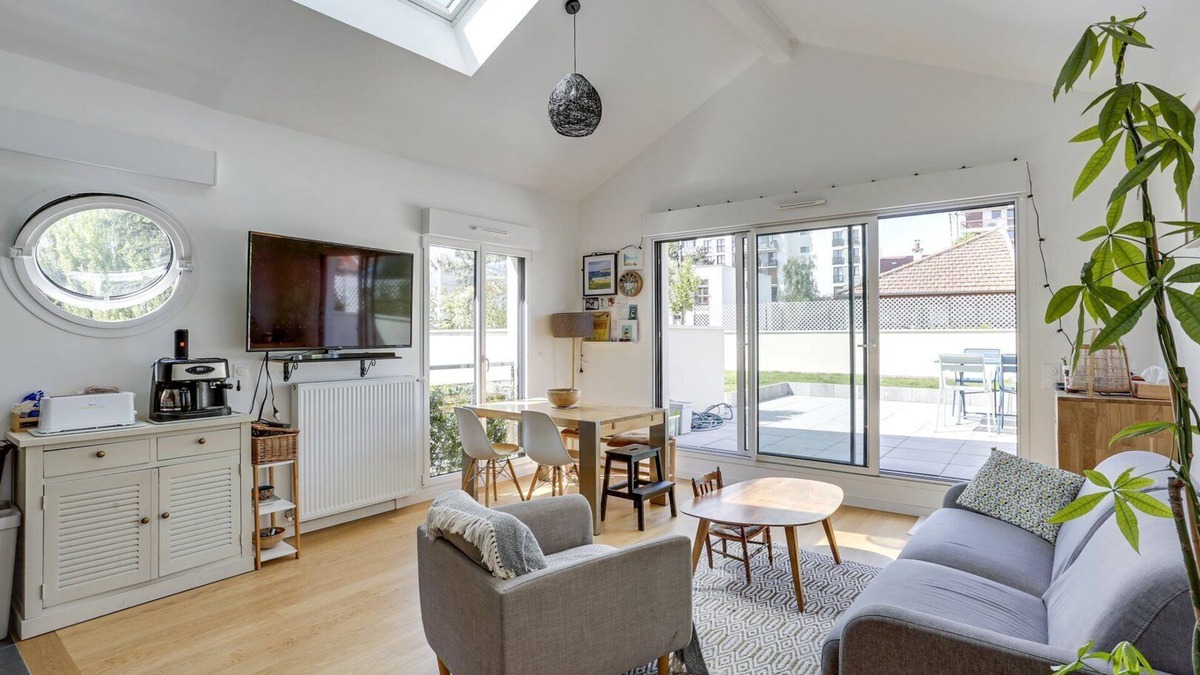 Clamart Apartment | Le Rayon de Soleil de Clamart