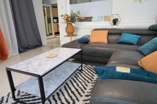 Montry Apartment | Le Refuge à 8min Disneyland - Parking - 6 personnes