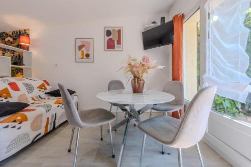 Ingrannes Apartment | Le Refuge de Victoire et Gabriel