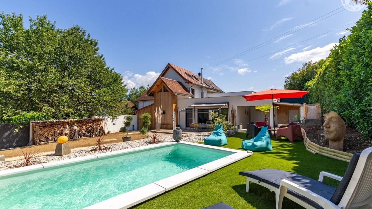 Domessin House | LE REFUGE - DOMESSIN