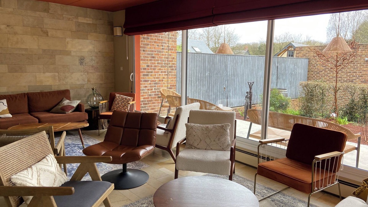 Montigny Hotel | Le Relais De Montigny - Logis