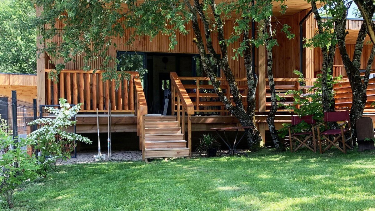Doucier House | LE RENARD AIR-CONDITIONED WOODEN HOUSE