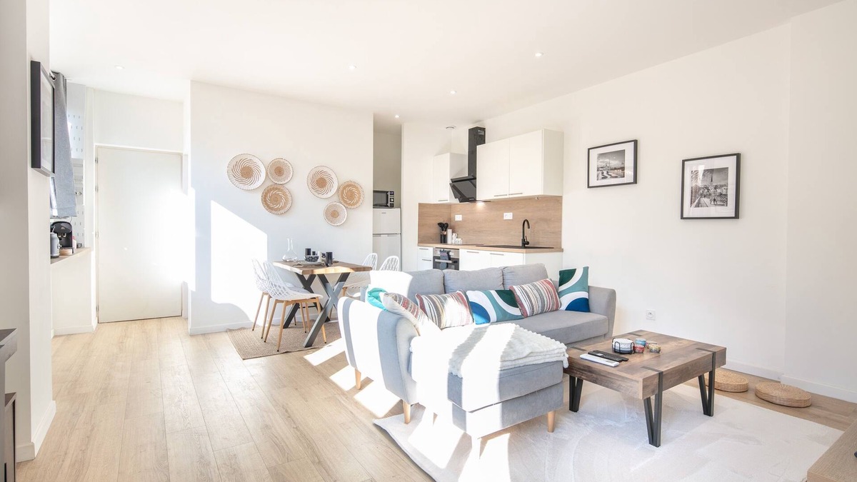 La Cote-Saint-Andre Apartment | Le Repos du Mélomane - A 1h de Lyon, climatisé