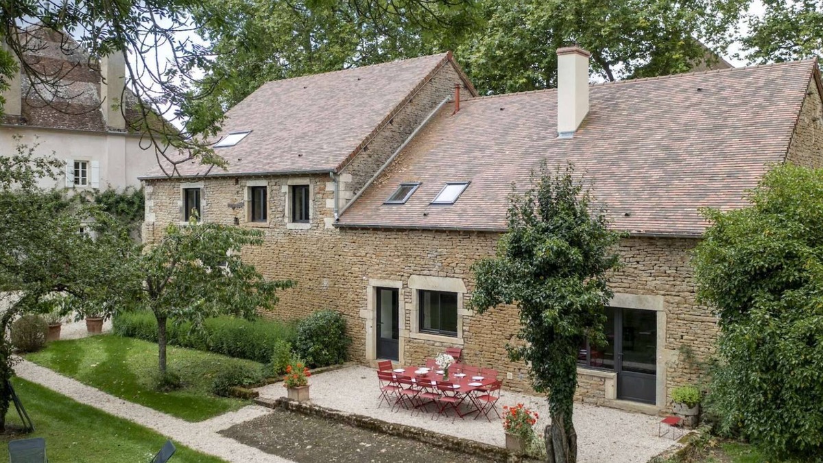 Chailly-sur-Armancon House | Le Ribouillon: Cottage for 15 people in the heart of Burgundy