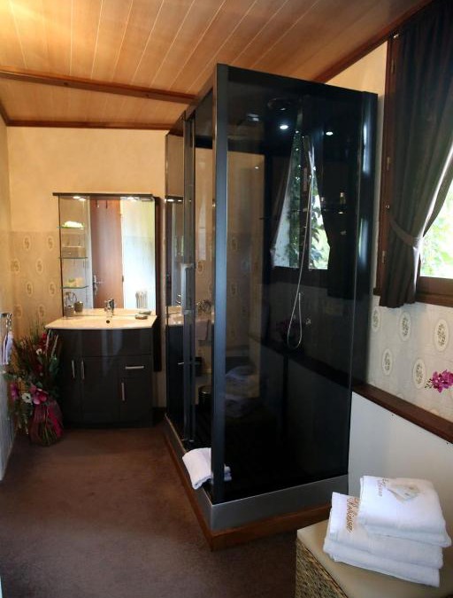 Mezieres-sur-Oise Bed & Breakfast | Le Robinson