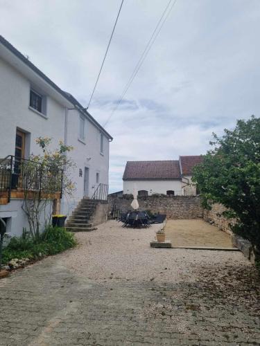 Saint-Germain-le-Rocheux House | LE ROCAGERMANOIS - Jolie maison de village