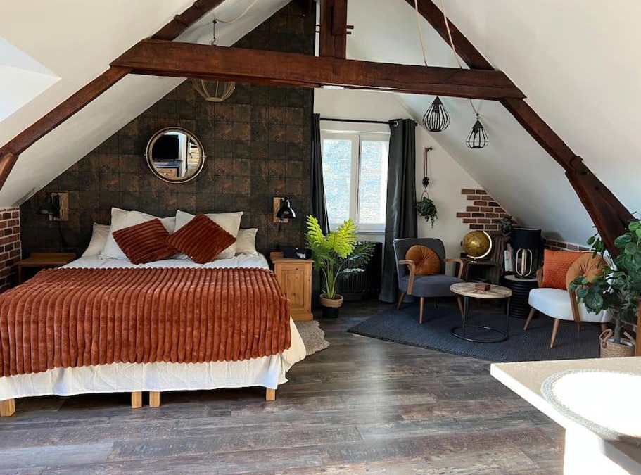 Chateaugiron Apartment | Le saint Julien au cœur du centre historique de chateaugiron