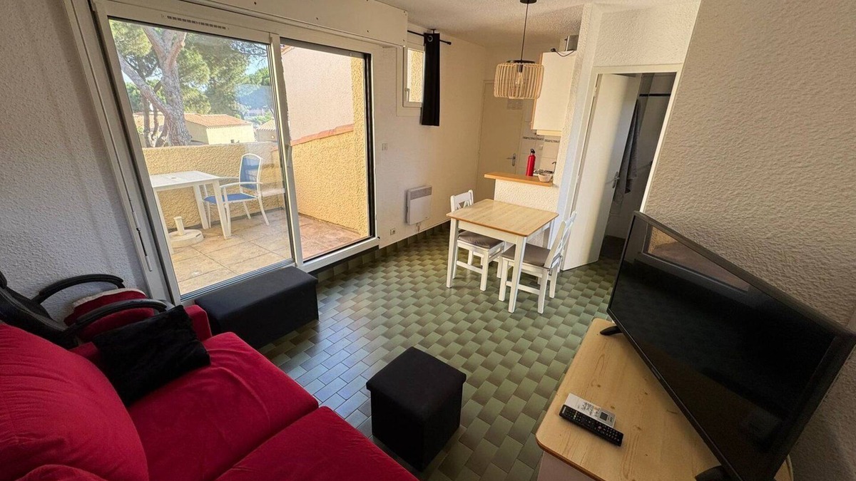 Cap d'Agde Apartment | Le Saint Loup with swimming pool et parking