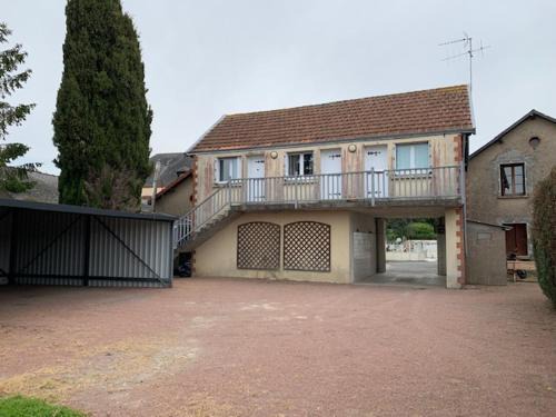 Chemille-Melay Hotel | Le Saint Pierre