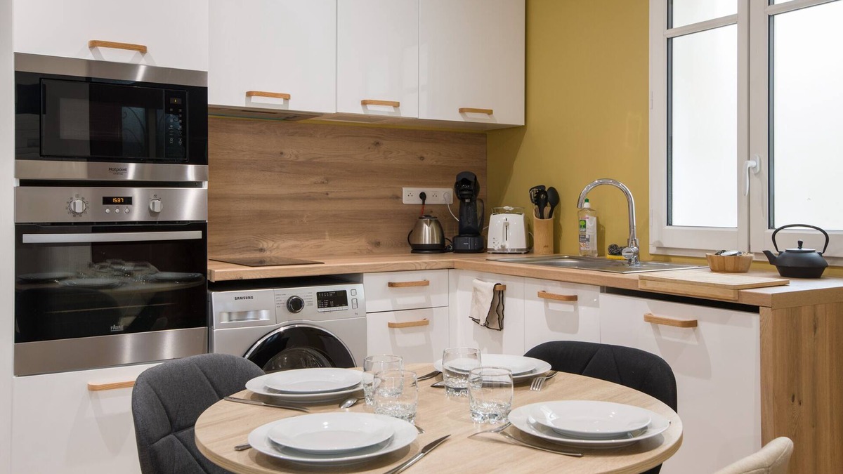 Rochefort Apartment | Le Scalaire, T2 de Haut Standing Hypercentre Rochefort, Arrivée Autonome