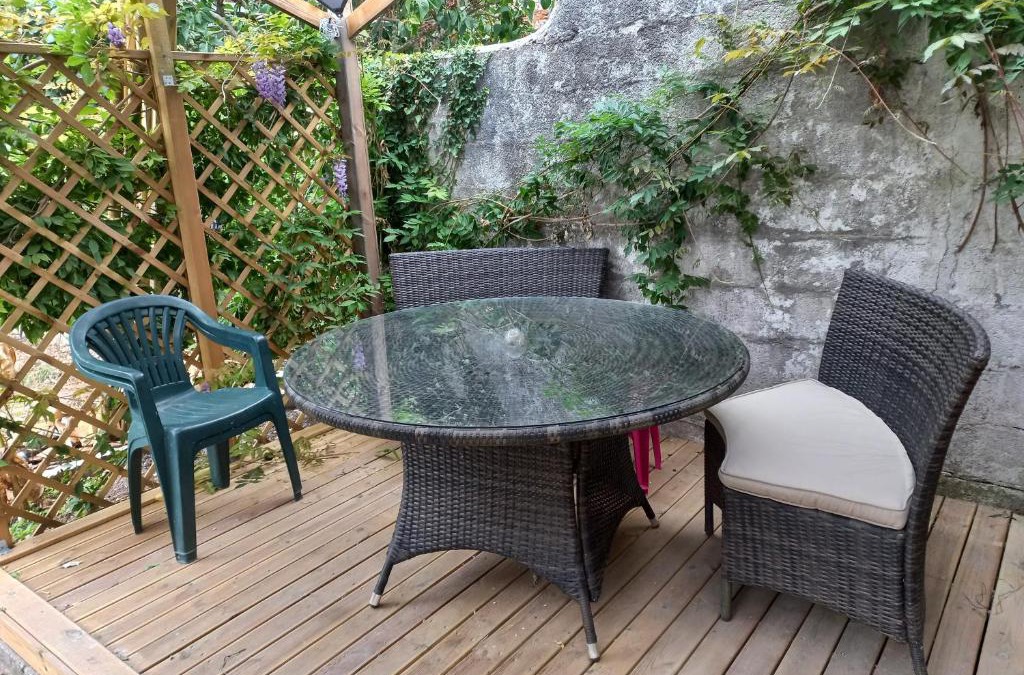Lillebonne House | Le secret de la Glycine
