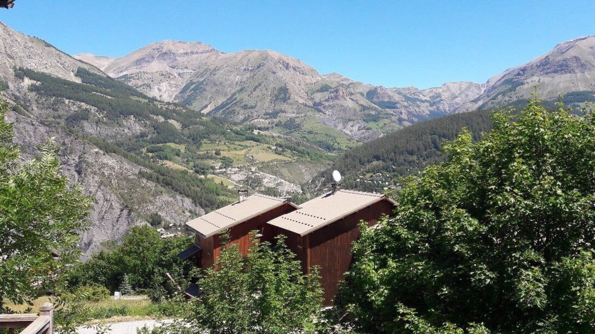 Allos Ski Chalet | Le seignus haut chalet 72m2 all comforts ski in ski out
