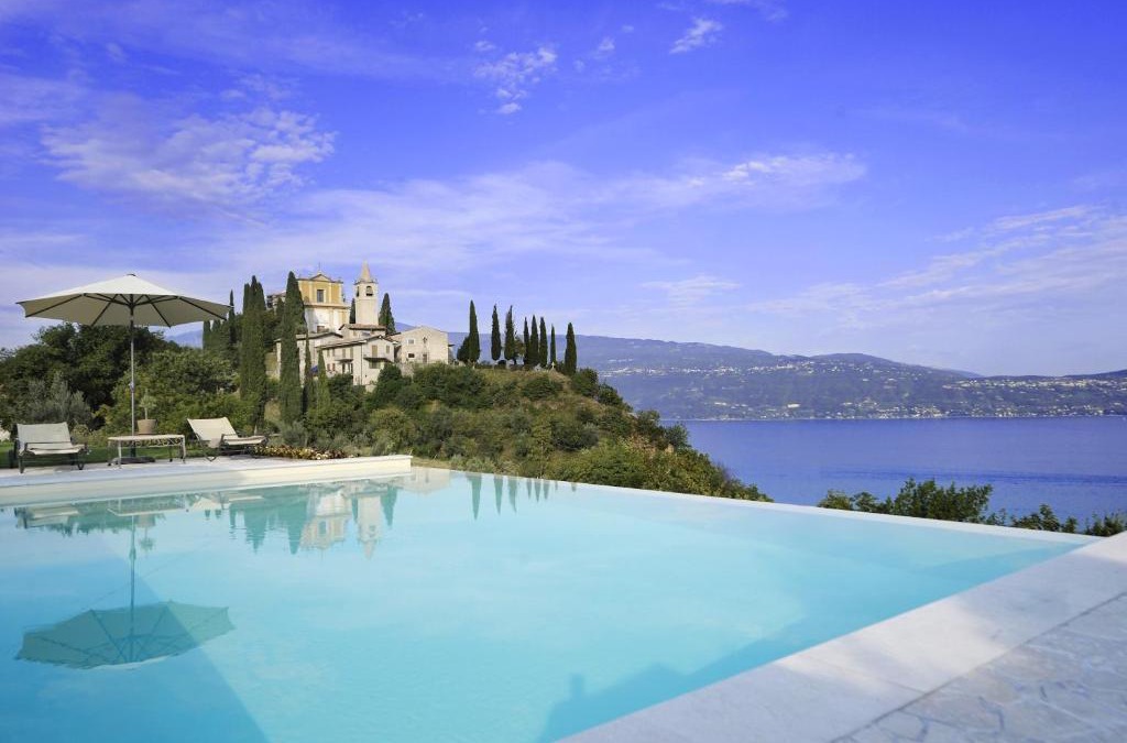 Pulciano Villa | Le Selve Lake View Villas