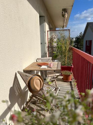 Rodez Apartment | Le Serenity - lit XL, Parking, Proche Centre