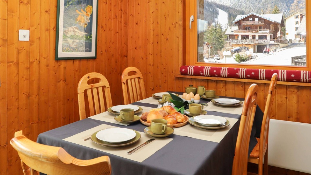 Champex-Lac Apartment | Le Sporting 213 by Interhome