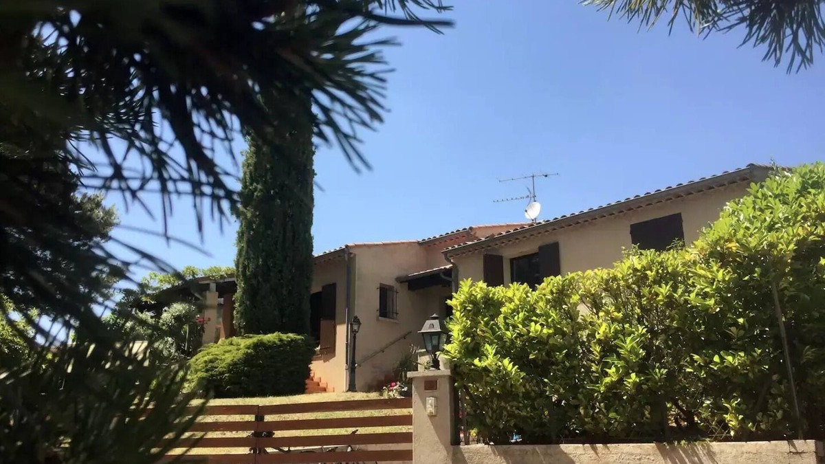Dieulefit Apartment | Le Studio Terrasse Dieulefitois, à 4mn à Pied du Centre Bourg