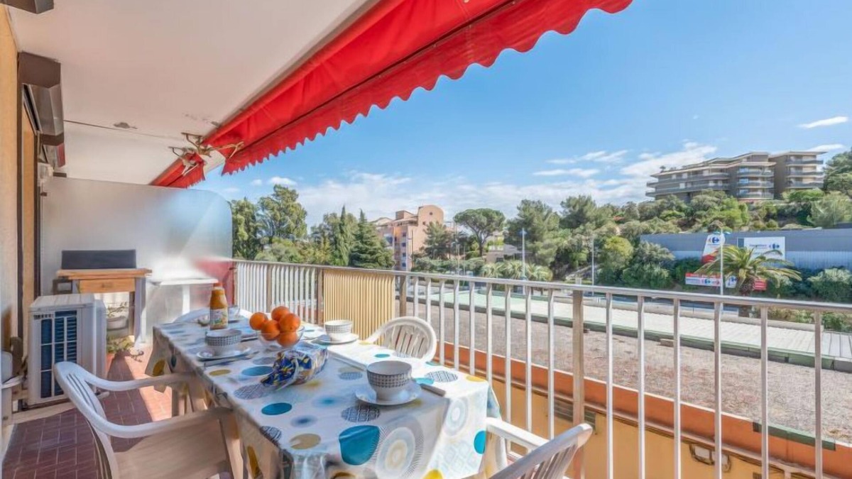 Cavaliere Apartment | Le Suzy by Interhome