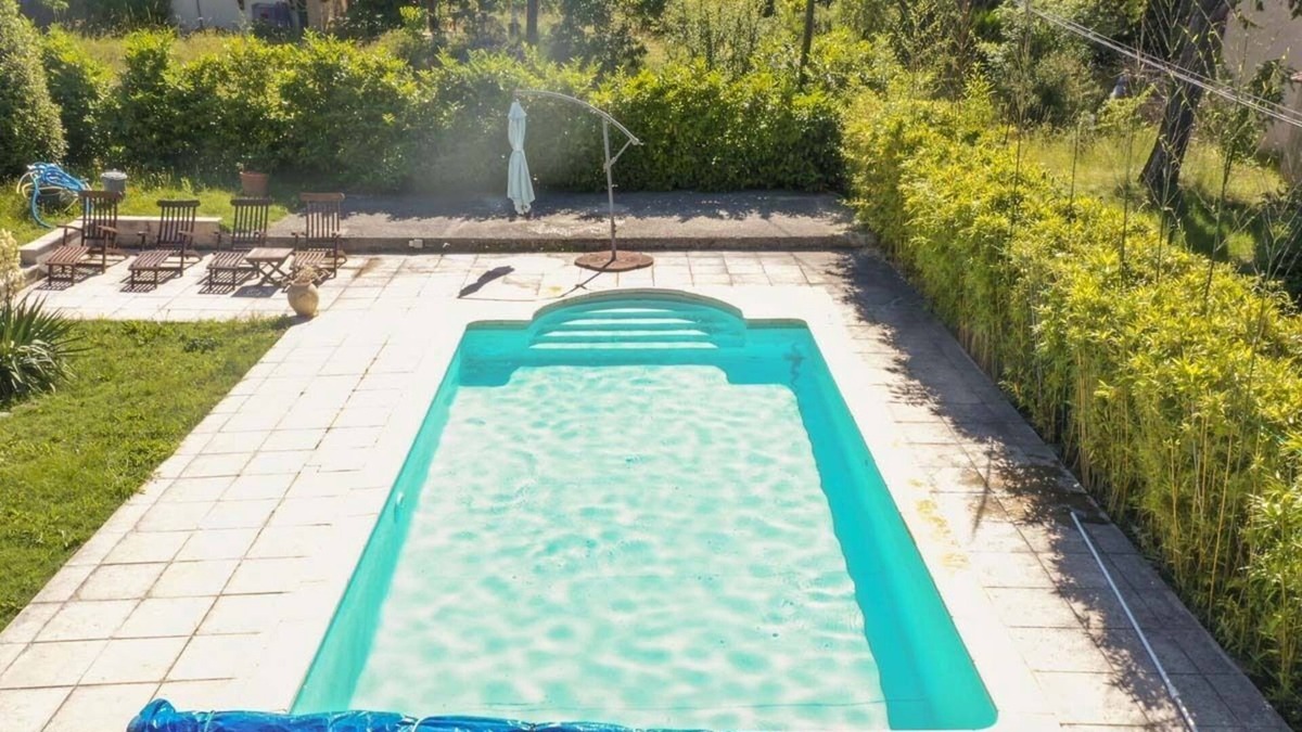 Saint-Etienne-les-Orgues House | Le Tamaris, Maison 10 Couchages, Jardin, Piscine Privée au Cœur de la Provence