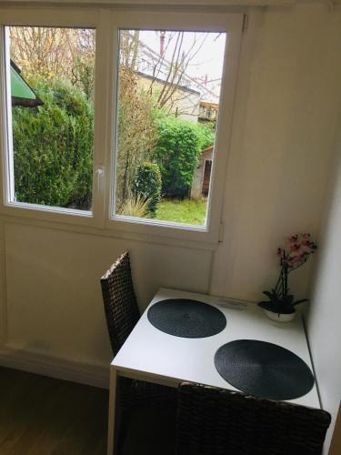 Courcouronnes Apartment | Le Tendance : Studio avec Jardin