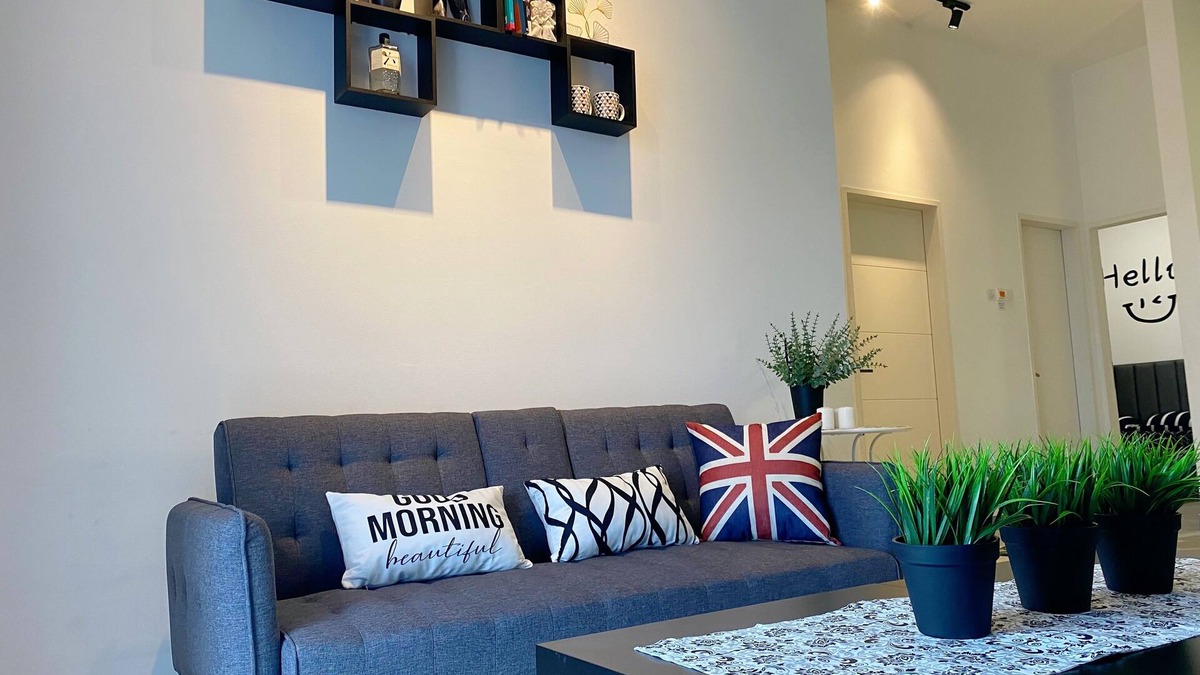 Bandar Puchong Jaya Apartment | Le Thompson Puchong - beautiful pool