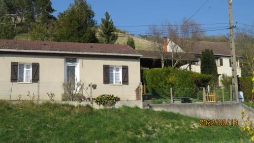 Sainte-Genevieve-les-Gasny House | le tilleul