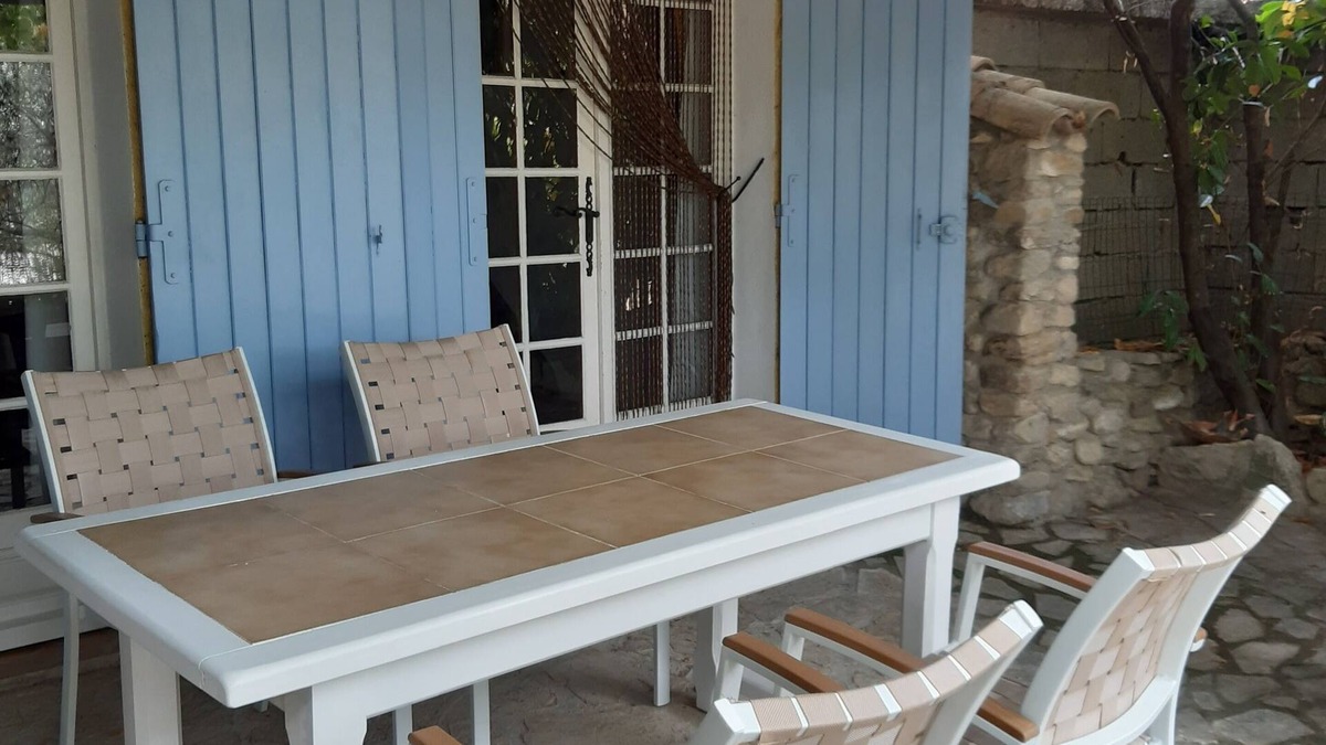Mollans-sur-Ouveze House | Le Tilleul - Charming gîte with covered terrace facing Mont Ventoux