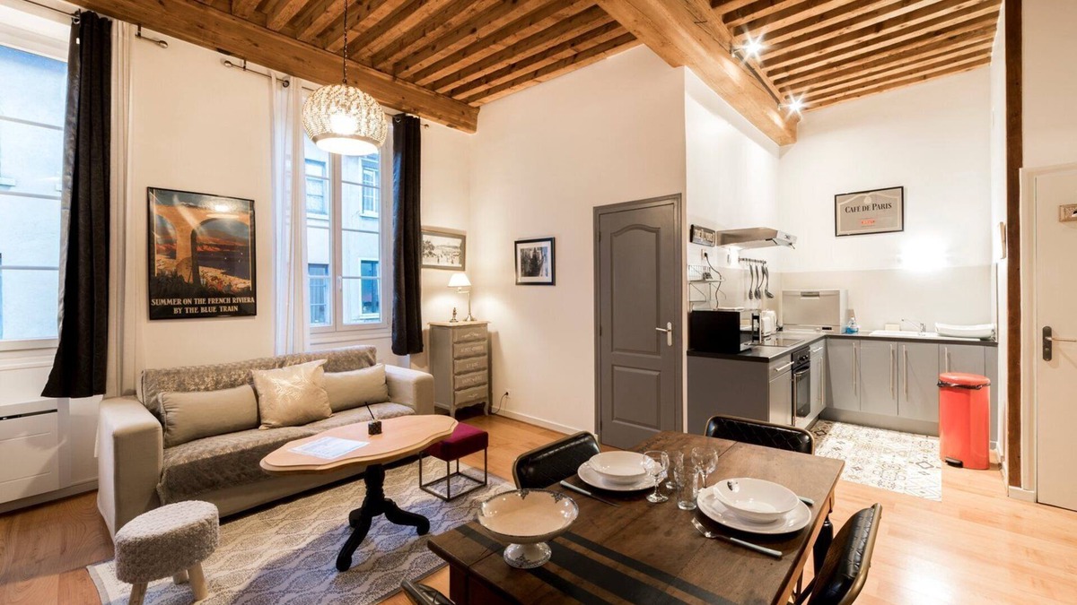 La Sarra - Saint Just Apartment | Le Trion - Authentic Lyon flat close to Vieux Lyon