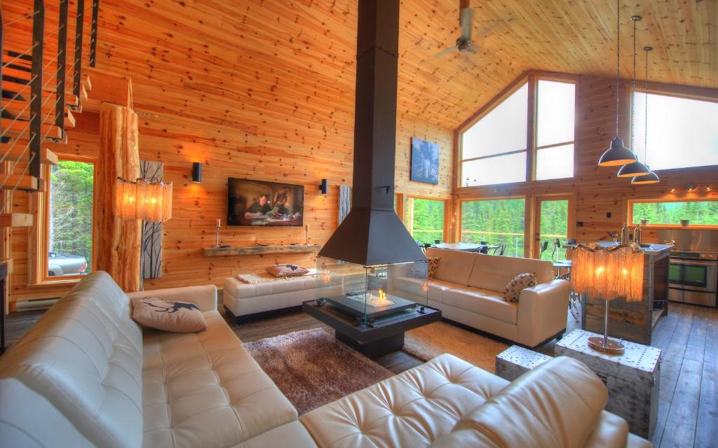 La Malbaie Ski Chalet | Le Val d'Isère - Les Chalets Spa Canada