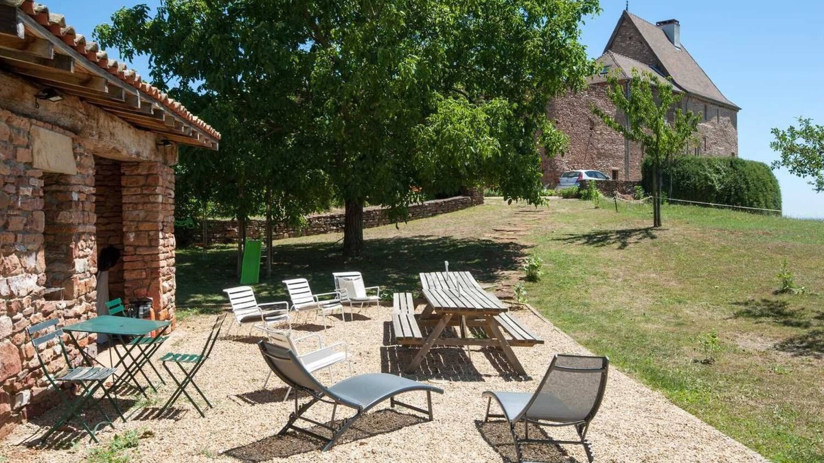 Leynes House | Le Vieux Château - Leynes