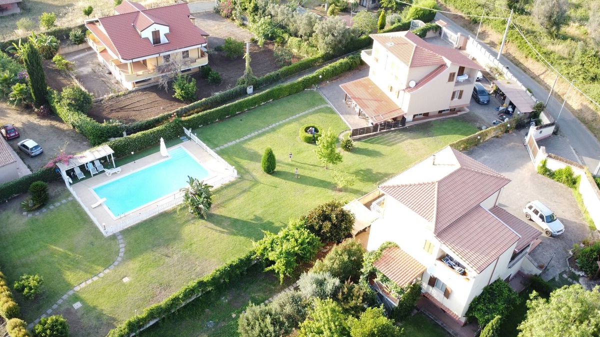 Drapia Villa | Le Ville Rosa Pi, with two pools for 20 persons near Tropea