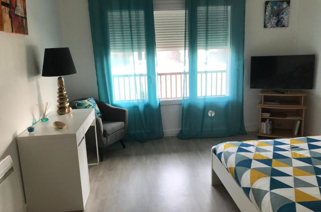 Gray Apartment | Le Villeneuve