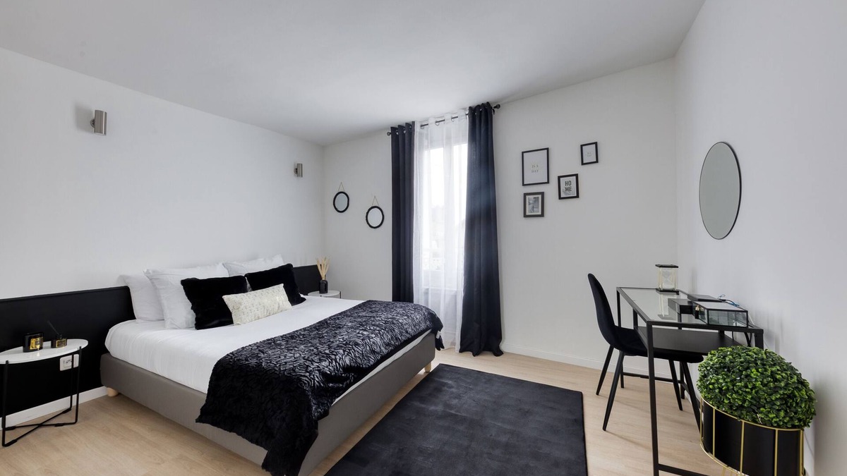Sevran House | Le Ying & Le Yang Triplex, 4 minutes from the train station 🚊