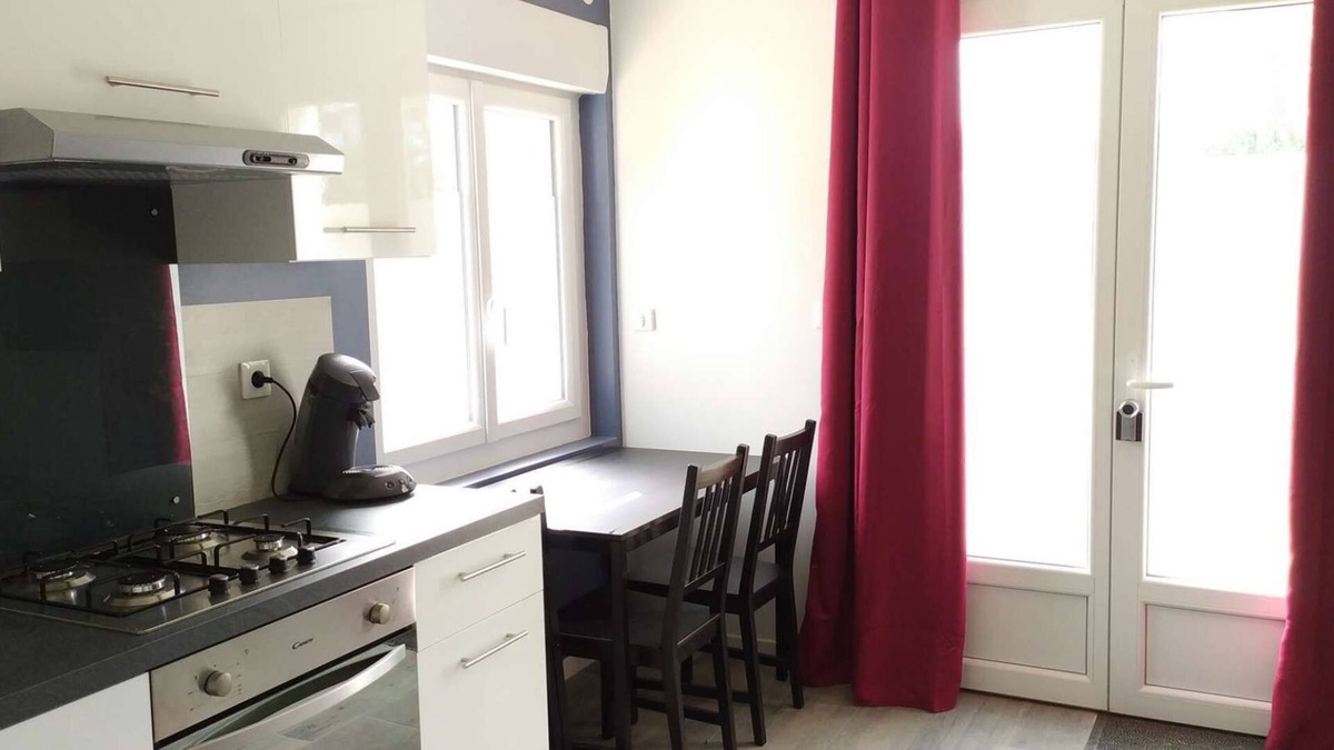 Chasseneuil-du-Poitou Apartment | Le232 fr Meublé 4 Personnes Draps, Serviettes et Ménage Inclus