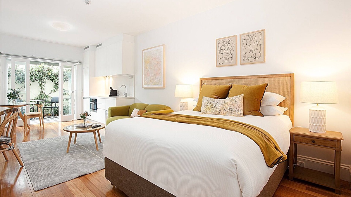 Lewisham Apartment | Leafy and Tranquil Inner West Studio Apartment