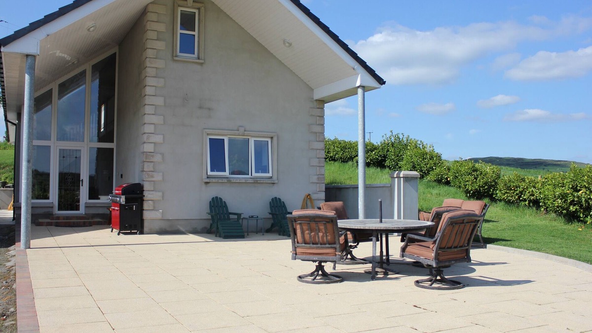 Greencastle House | Leaghan Self Catering