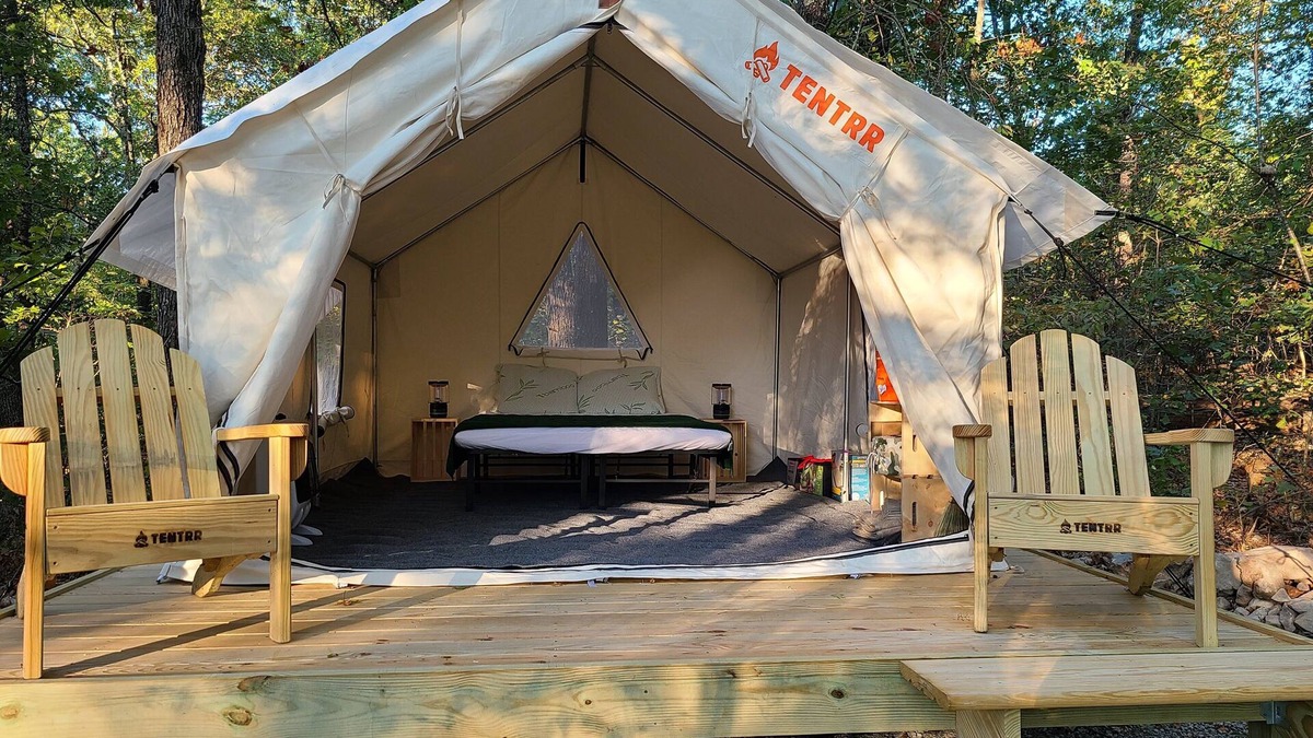 Jay RV Rental | Leaning Tree Woods Glampsite. Isolated area near Grand Lake.